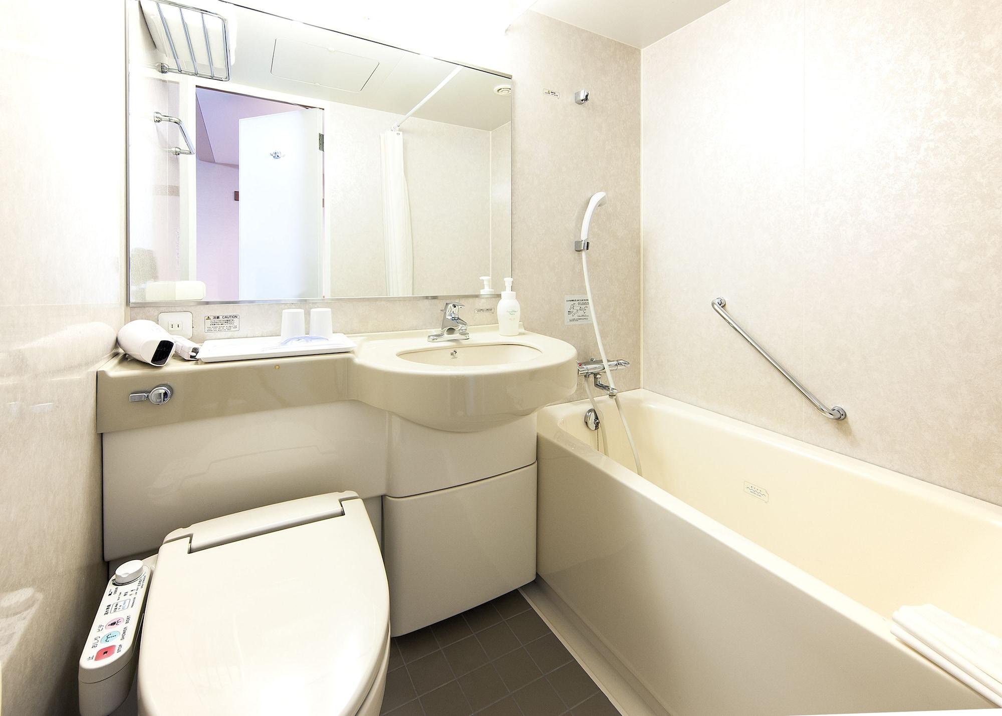 Daiwa Roynet Hotel Toyama Station Zewnętrze zdjęcie