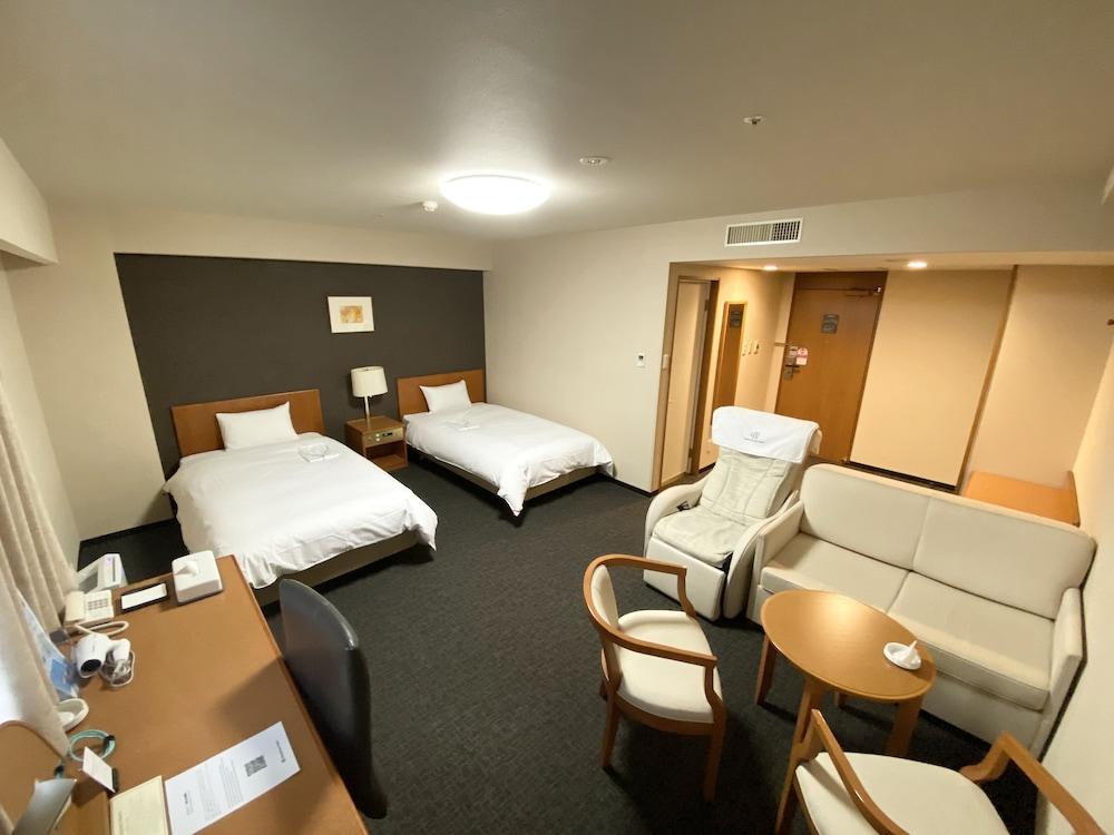 Daiwa Roynet Hotel Toyama Station Zewnętrze zdjęcie