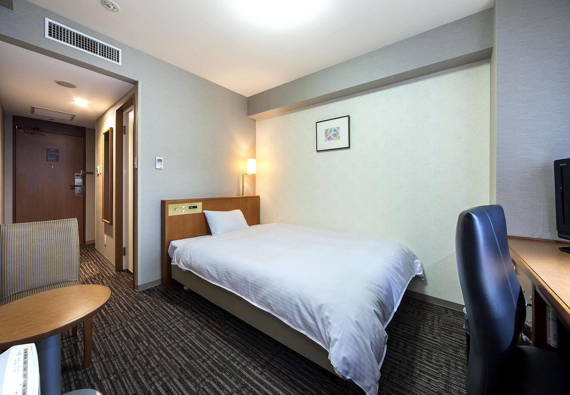 Daiwa Roynet Hotel Toyama Station Zewnętrze zdjęcie